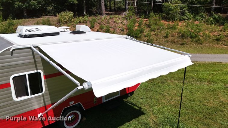 image for item EC3849 2017 Riverside Retro 177SE White Water camper