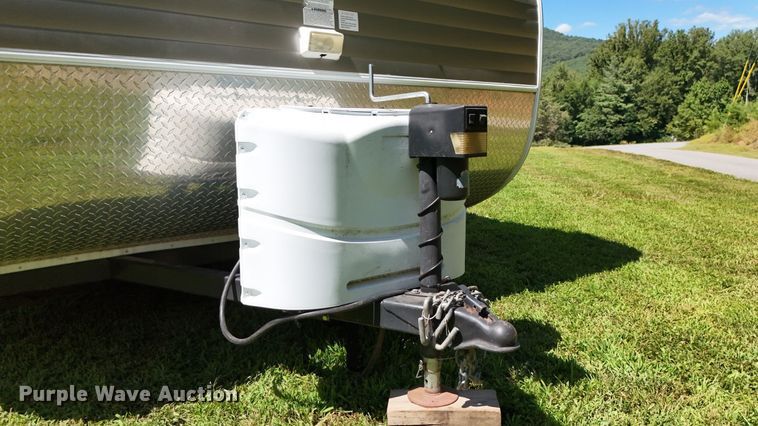 image for item EC3849 2017 Riverside Retro 177SE White Water camper