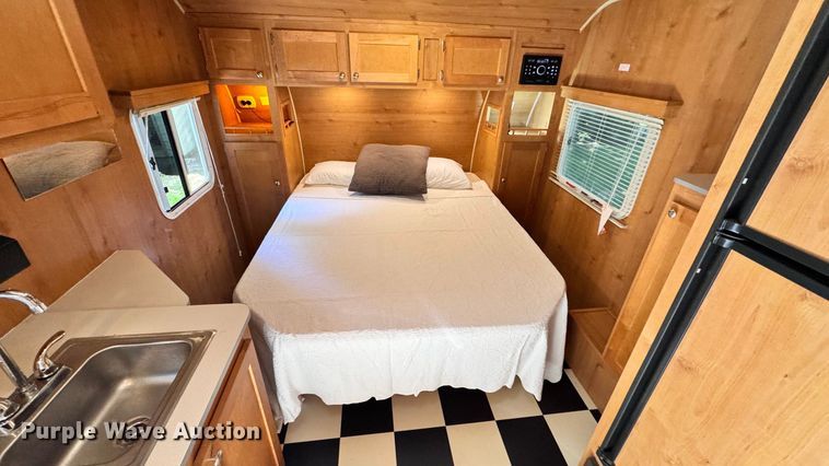 image for item EC3849 2017 Riverside Retro 177SE White Water camper