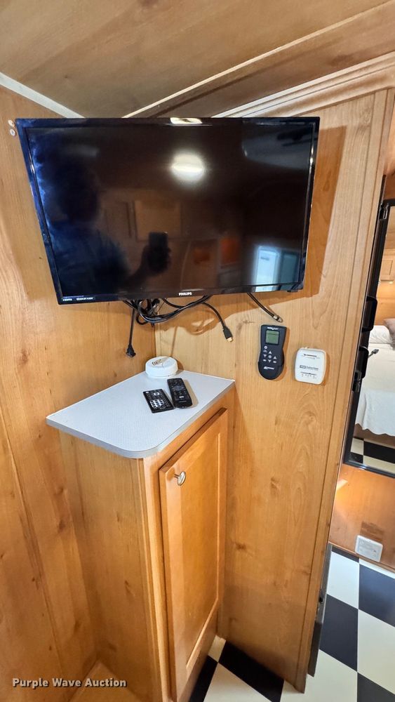 image for item EC3849 2017 Riverside Retro 177SE White Water camper