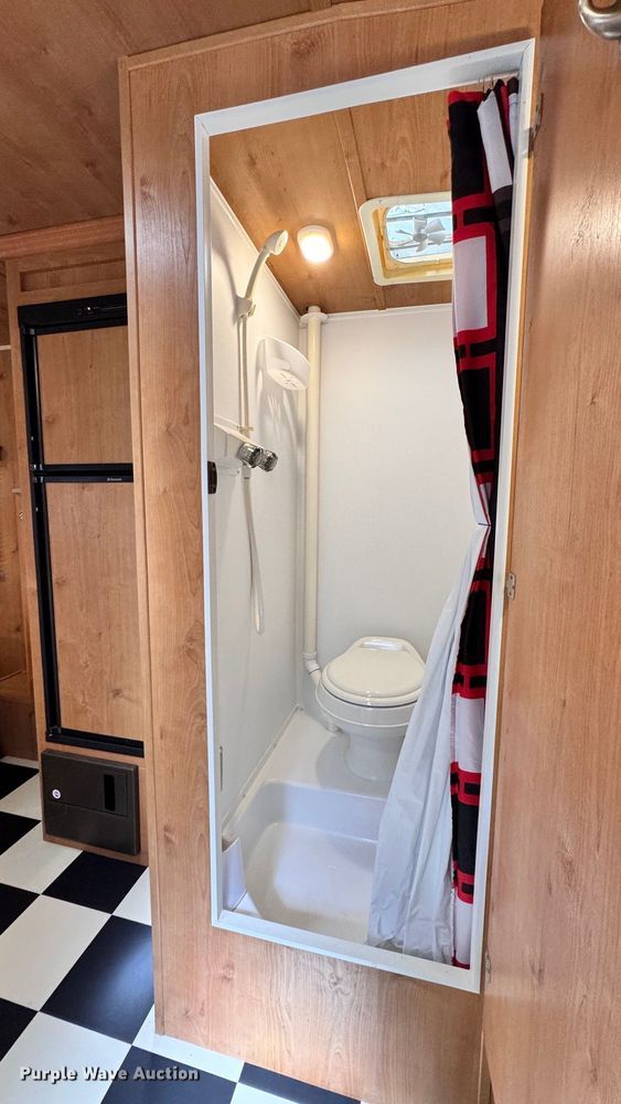 image for item EC3849 2017 Riverside Retro 177SE White Water camper