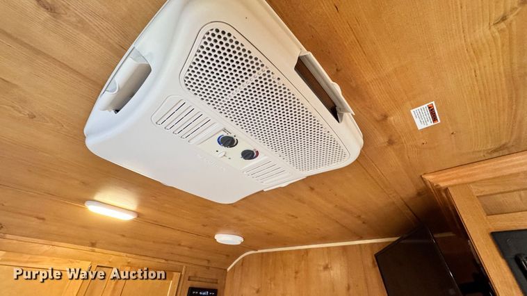 image for item EC3849 2017 Riverside Retro 177SE White Water camper