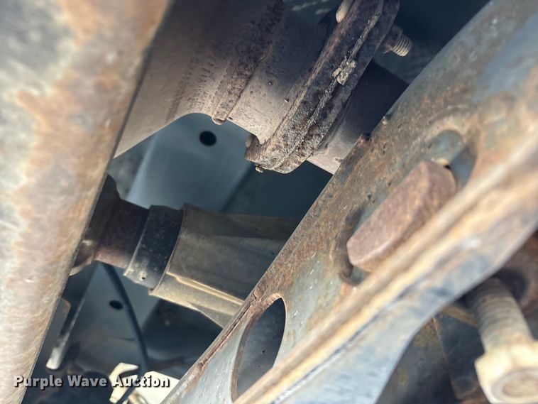 image for item EC4430 2013 Chevrolet Silverado 2500HD utility bed pickup truck