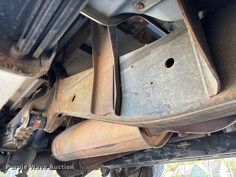 image for item EC4430 2013 Chevrolet Silverado 2500HD utility bed pickup truck