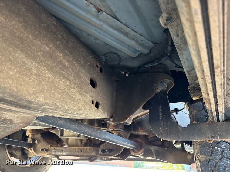 image for item EC4430 2013 Chevrolet Silverado 2500HD utility bed pickup truck