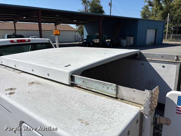 image for item EC4430 2013 Chevrolet Silverado 2500HD utility bed pickup truck