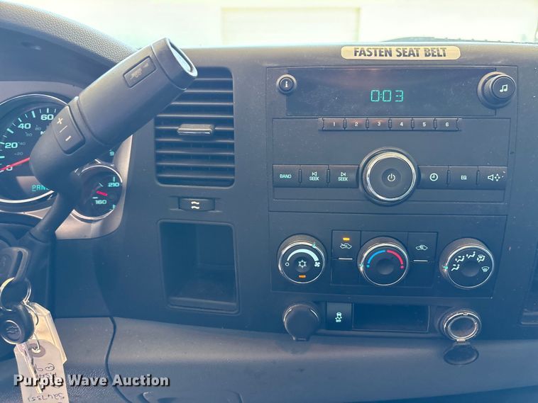 image for item EC4430 2013 Chevrolet Silverado 2500HD utility bed pickup truck