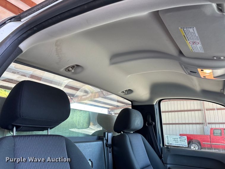 image for item EC4430 2013 Chevrolet Silverado 2500HD utility bed pickup truck