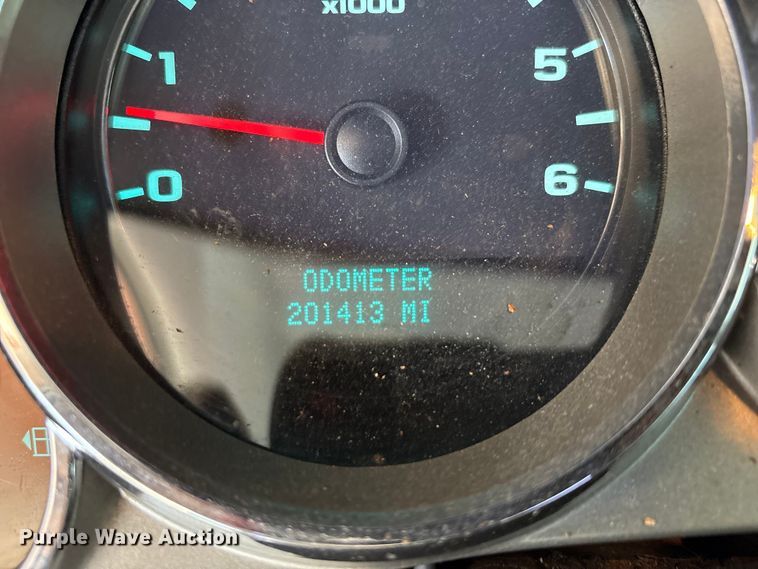 image for item EC4430 2013 Chevrolet Silverado 2500HD utility bed pickup truck