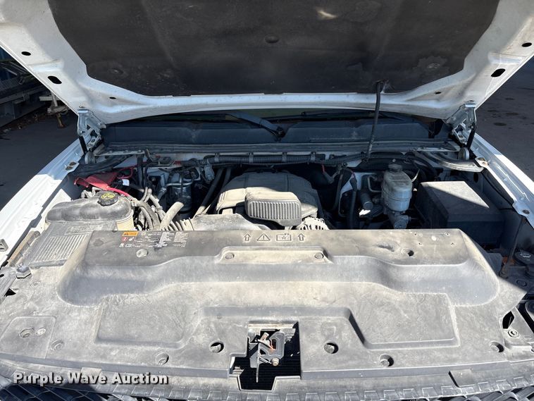 image for item EC4430 2013 Chevrolet Silverado 2500HD utility bed pickup truck