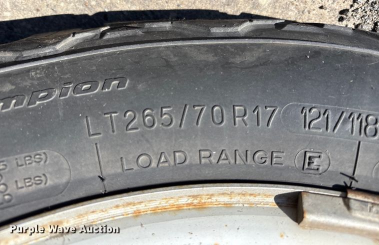 image for item EC4430 2013 Chevrolet Silverado 2500HD utility bed pickup truck