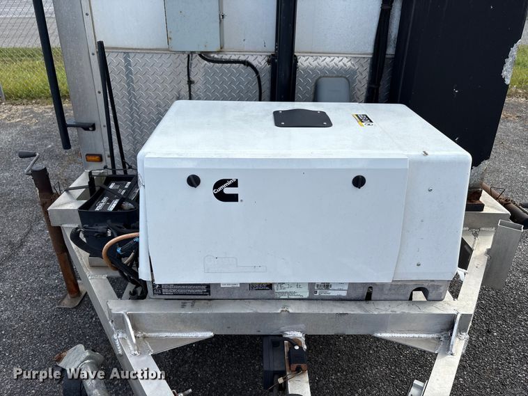 image for item EC4441 2013 Team Fenex Fost 6 fiber optic splicing trailer