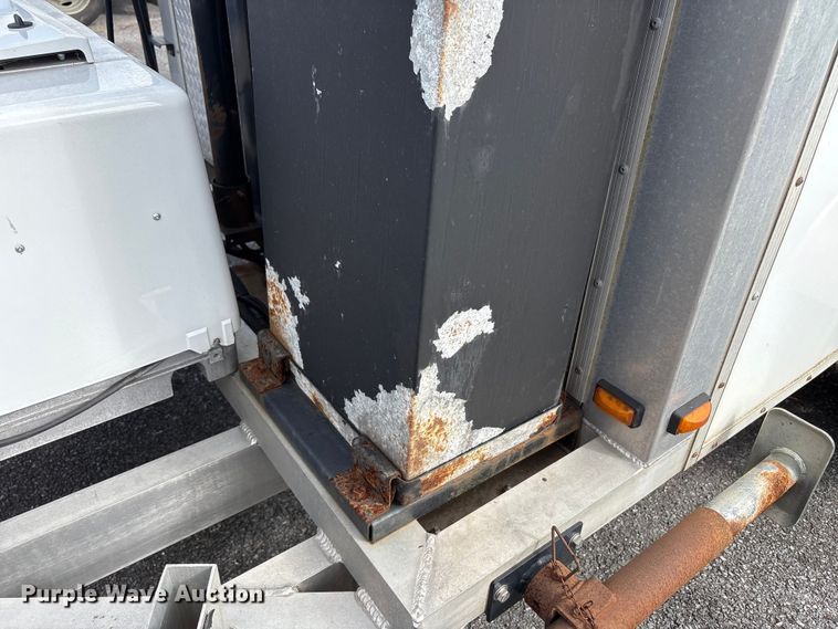 image for item EC4441 2013 Team Fenex Fost 6 fiber optic splicing trailer