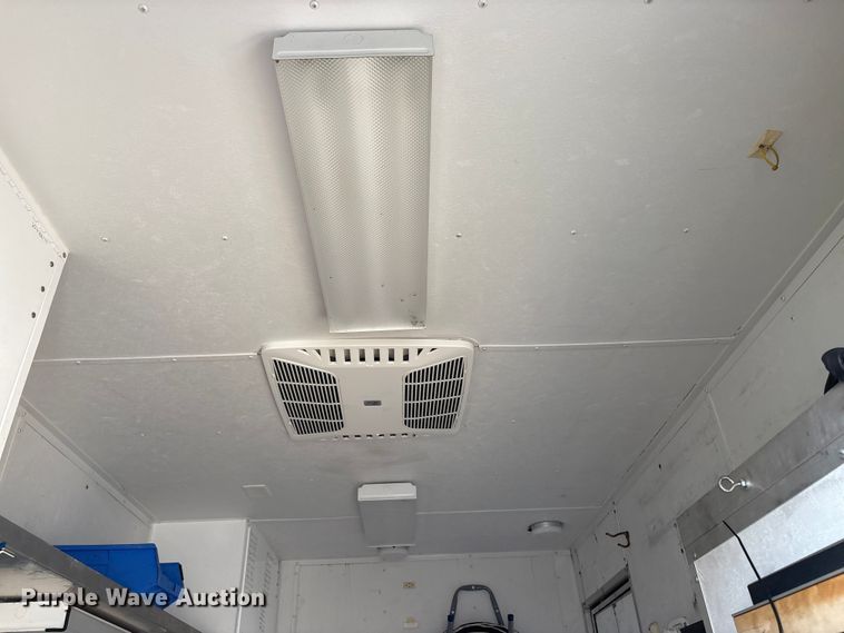 image for item EC4441 2013 Team Fenex Fost 6 fiber optic splicing trailer