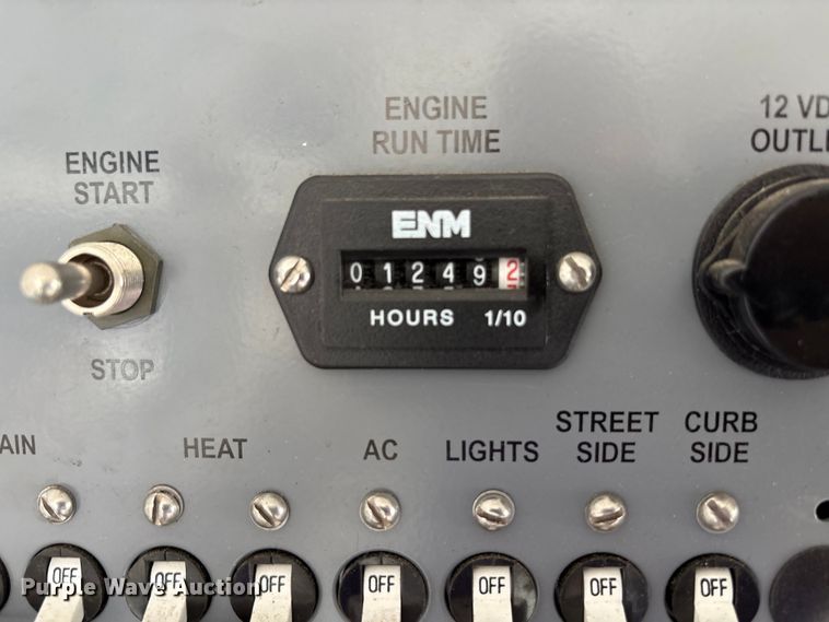 image for item EC4441 2013 Team Fenex Fost 6 fiber optic splicing trailer