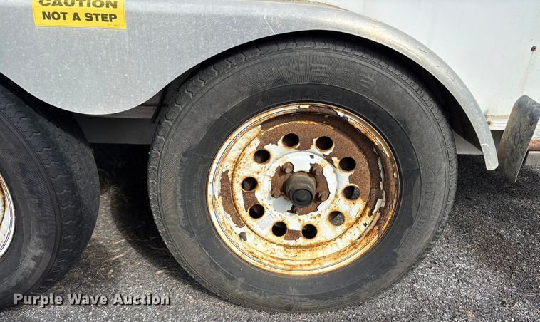 image for item EC4441 2013 Team Fenex Fost 6 fiber optic splicing trailer