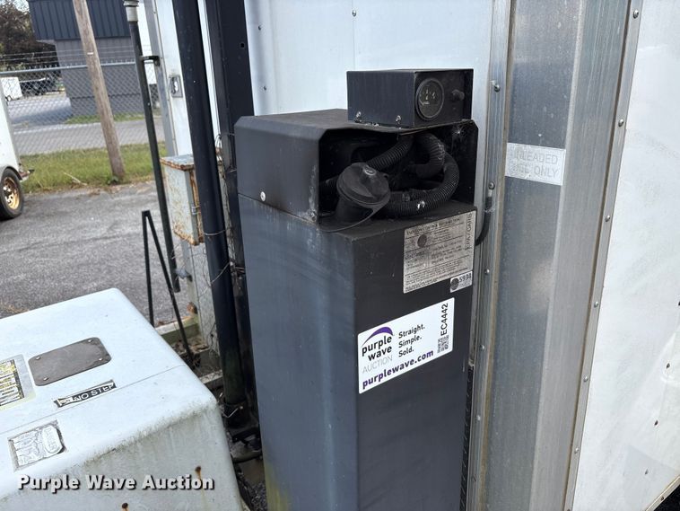 image for item EC4442 2013 Team Fenex Fost 6 fiber optic splicing trailer