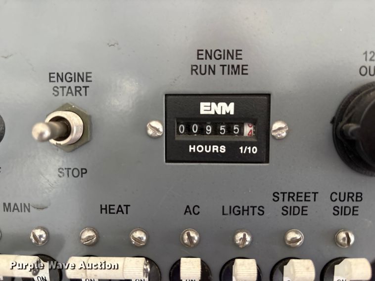 image for item EC4442 2013 Team Fenex Fost 6 fiber optic splicing trailer