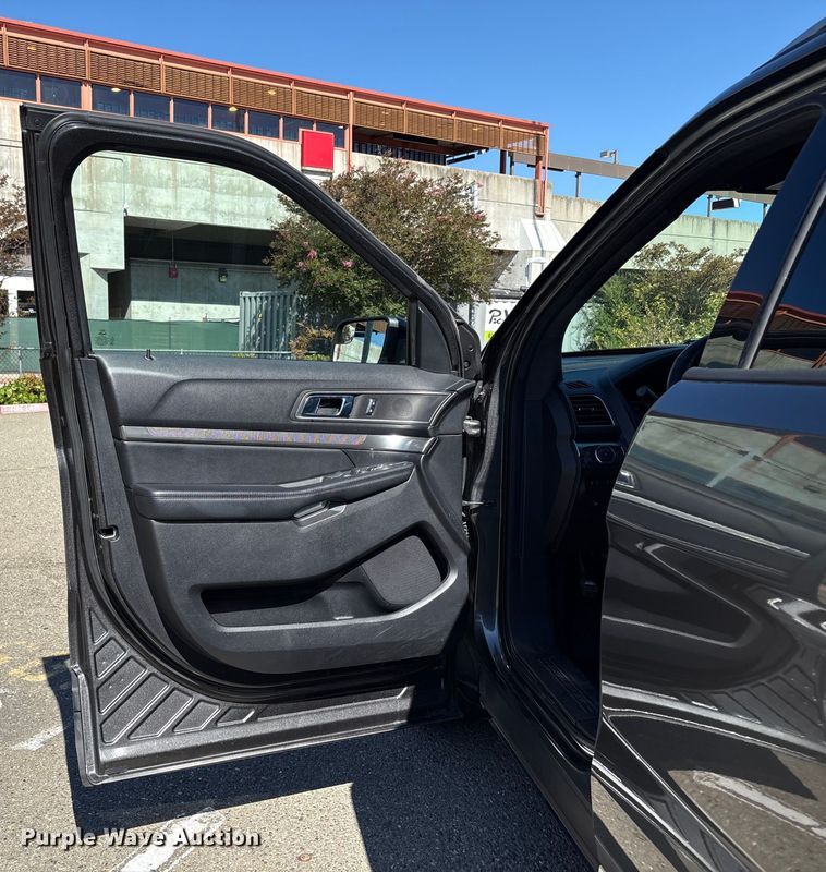 image for item EC7992 2018 Ford Explorer SUV