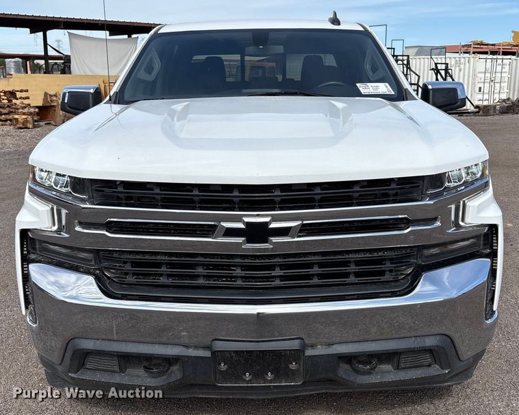 image for item EC8001 2021 Chevrolet Silverado 1500 Crew Cab pickup truck