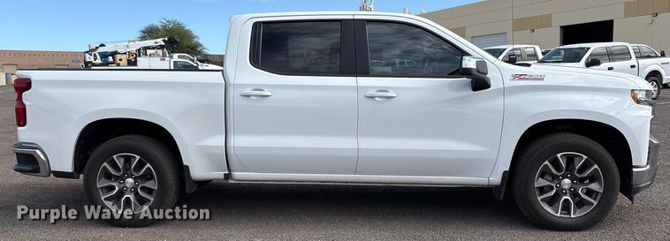 image for item EC8001 2021 Chevrolet Silverado 1500 Crew Cab pickup truck