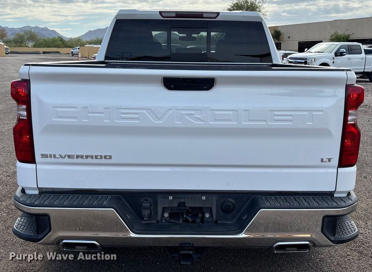 image for item EC8001 2021 Chevrolet Silverado 1500 Crew Cab pickup truck