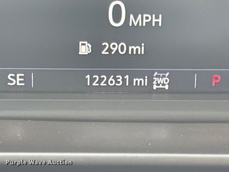 image for item EC8001 2021 Chevrolet Silverado 1500 Crew Cab pickup truck