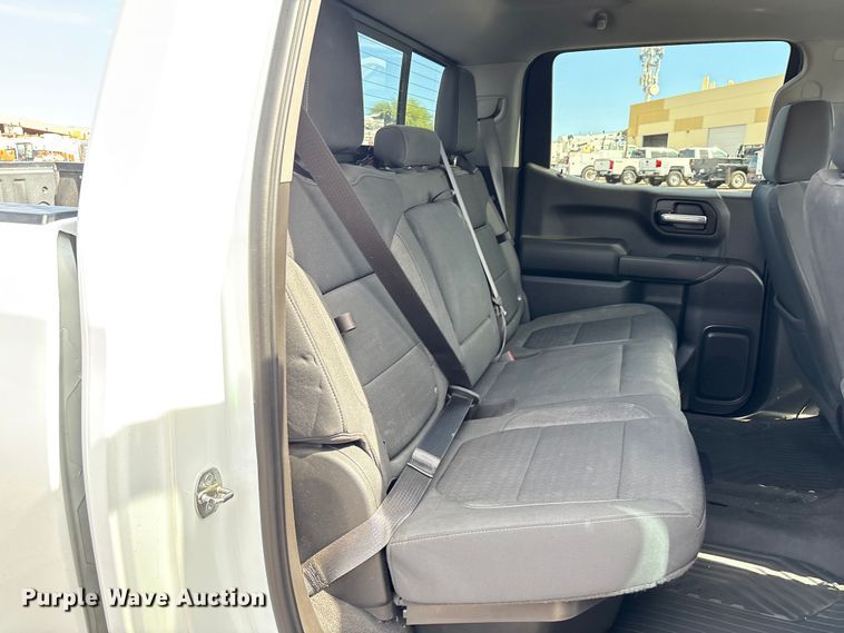 image for item EC8001 2021 Chevrolet Silverado 1500 Crew Cab pickup truck