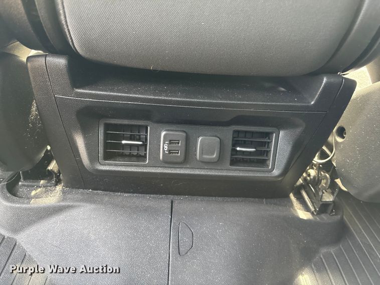 image for item EC8001 2021 Chevrolet Silverado 1500 Crew Cab pickup truck