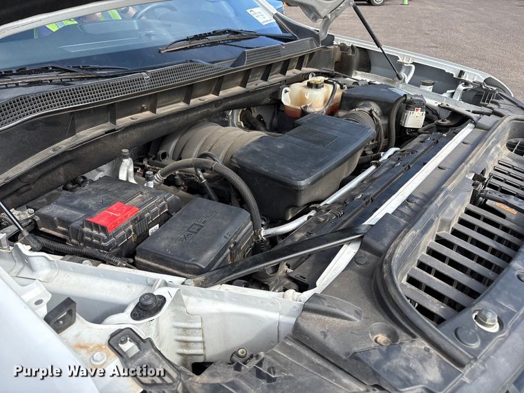 image for item EC8001 2021 Chevrolet Silverado 1500 Crew Cab pickup truck