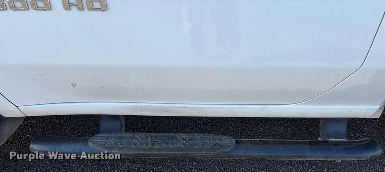 image for item EC8002 2022 Chevrolet Silverado 3500HD pickup truck