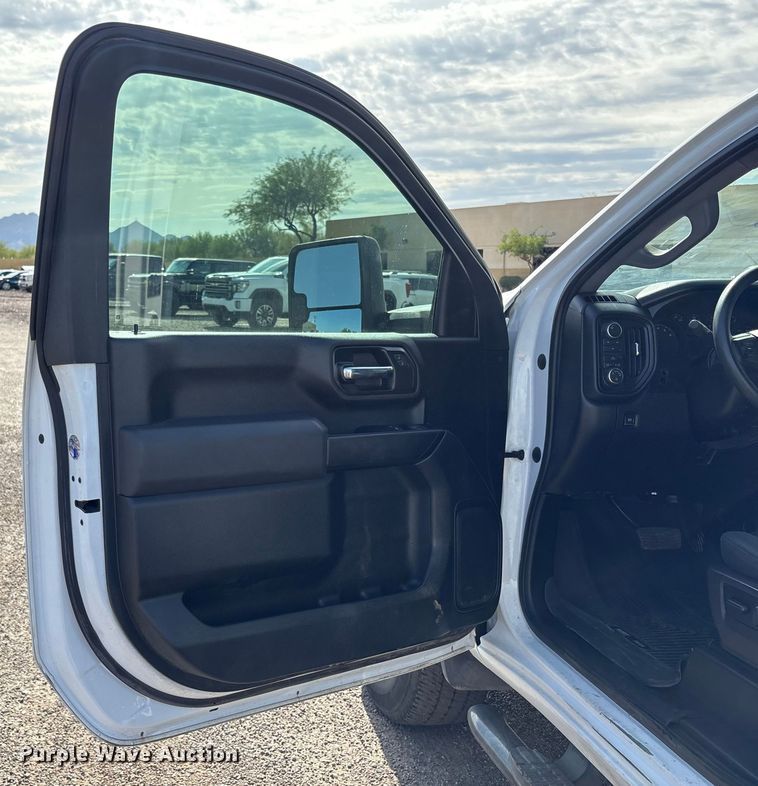 image for item EC8002 2022 Chevrolet Silverado 3500HD pickup truck