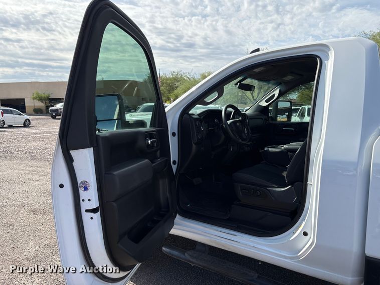 image for item EC8002 2022 Chevrolet Silverado 3500HD pickup truck