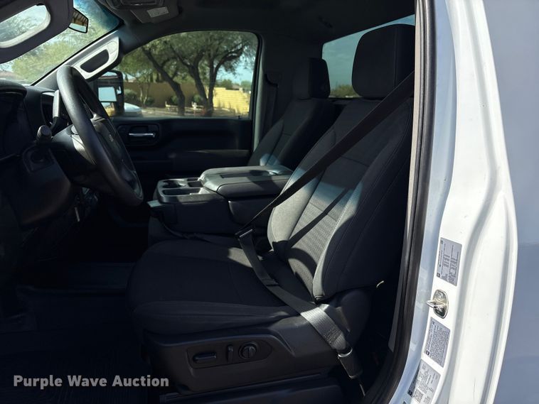 image for item EC8002 2022 Chevrolet Silverado 3500HD pickup truck