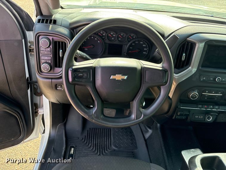 image for item EC8002 2022 Chevrolet Silverado 3500HD pickup truck