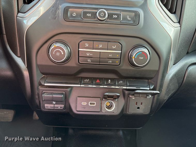 image for item EC8002 2022 Chevrolet Silverado 3500HD pickup truck