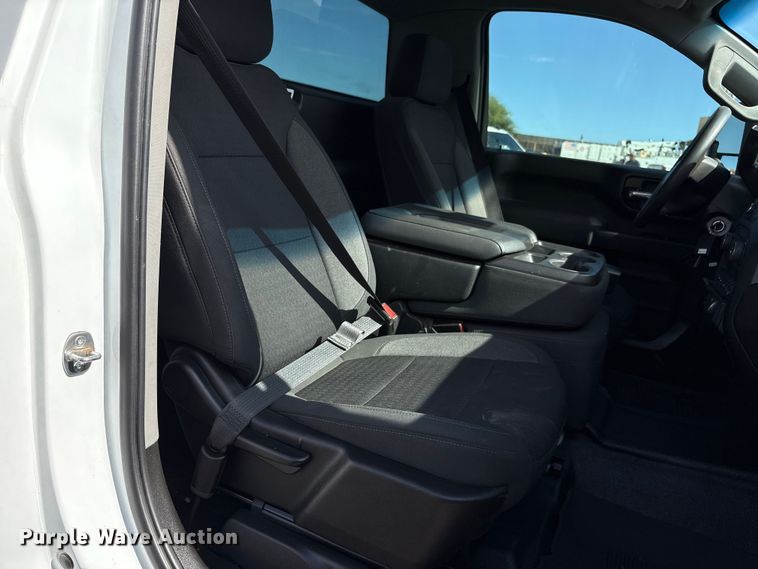 image for item EC8002 2022 Chevrolet Silverado 3500HD pickup truck