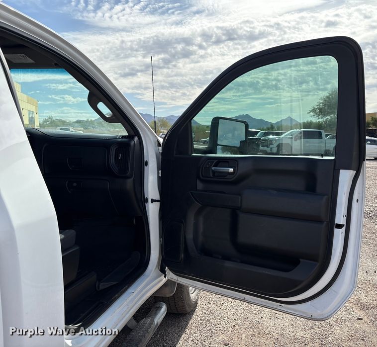 image for item EC8002 2022 Chevrolet Silverado 3500HD pickup truck