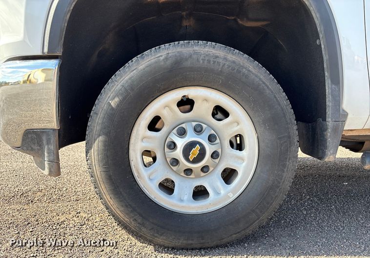 image for item EC8002 2022 Chevrolet Silverado 3500HD pickup truck