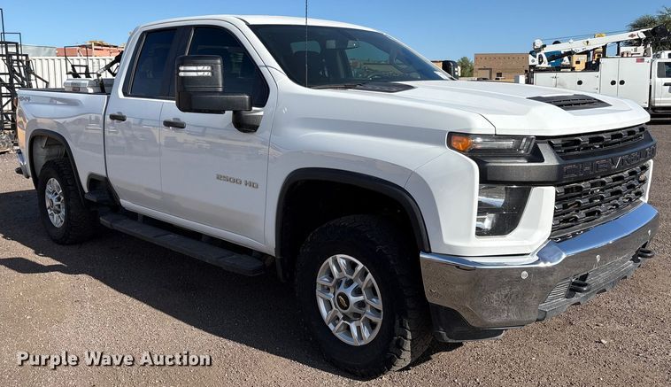 image for item EC8003 2021 Chevrolet Silverado 2500HD Double Cab pickup truck