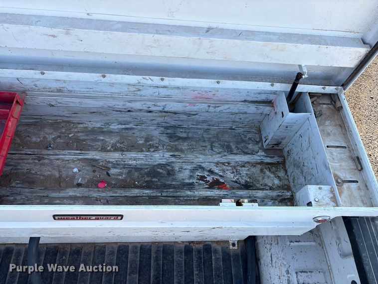 image for item EC8003 2021 Chevrolet Silverado 2500HD Double Cab pickup truck