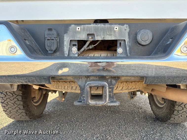 image for item EC8003 2021 Chevrolet Silverado 2500HD Double Cab pickup truck