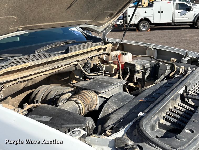 image for item EC8003 2021 Chevrolet Silverado 2500HD Double Cab pickup truck