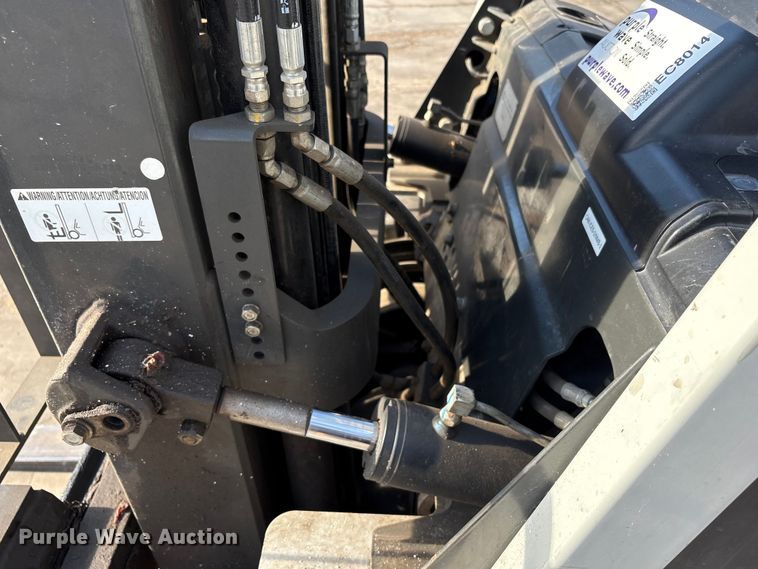 image for item EC8014 2018 UniCarriers PF60 forklift