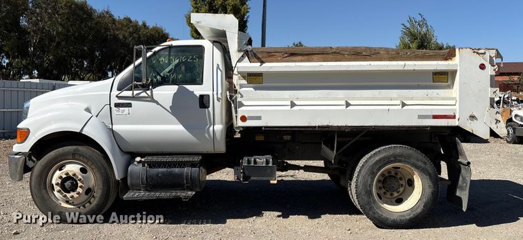 image for item EC8017 2008 Ford F750 Super Duty XL dump truck