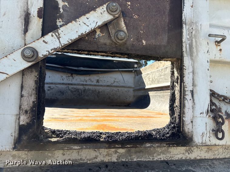 image for item EC8017 2008 Ford F750 Super Duty XL dump truck