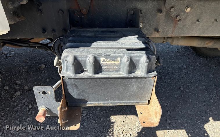 image for item EC8017 2008 Ford F750 Super Duty XL dump truck