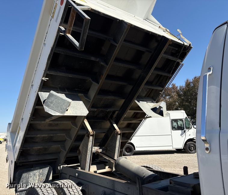 image for item EC8017 2008 Ford F750 Super Duty XL dump truck