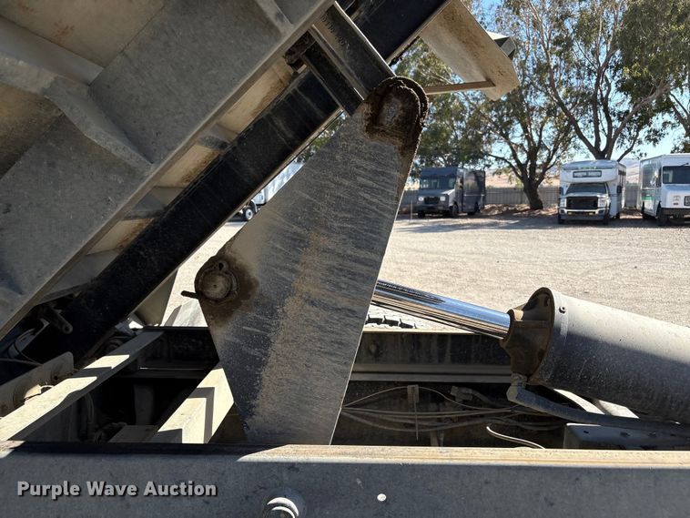 image for item EC8017 2008 Ford F750 Super Duty XL dump truck