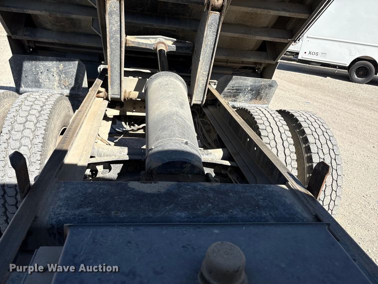 image for item EC8017 2008 Ford F750 Super Duty XL dump truck